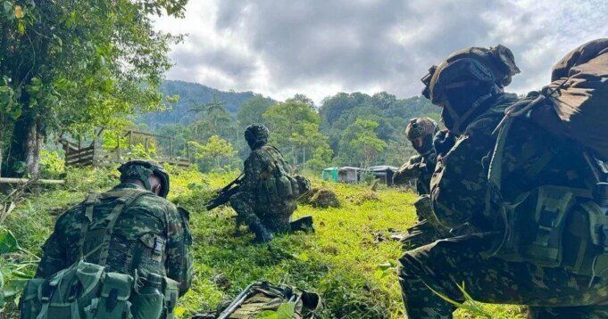 哥倫比亞安全部隊擊斃5名強大可卡因販毒集團成員
| mtgamer.com