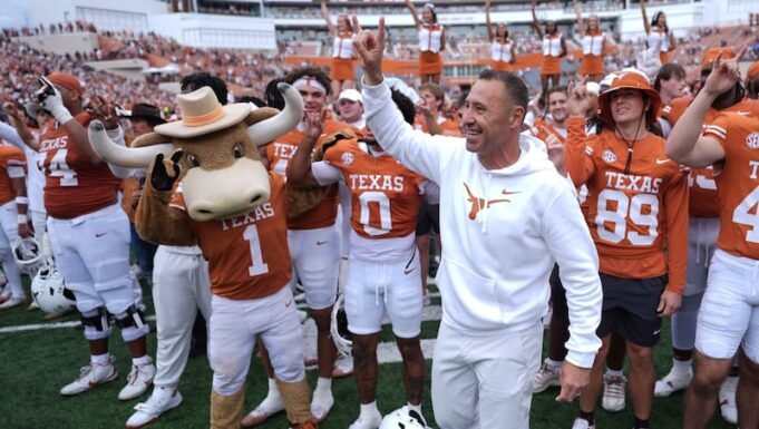 哪個大學橄欖球項目最有價值？
 | mtgamer.com