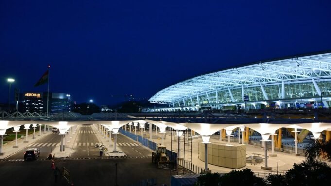 城市機場新廣場已準備就緒，但等待第二個出租車接客點延長
| mtgamer.com