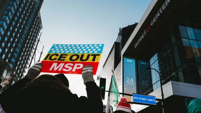 大型科技公司首席執行官在明尼蘇達州 ICE 上發表的備受折磨的聲明顯示了一個被特朗普佔領的行業
| mtgamer.com