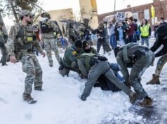 學校和學生如何受到 ICE 執法的影響
| mtgamer.com 學校和學生如何受到 ICE 執法的影響
| mtgamer.com