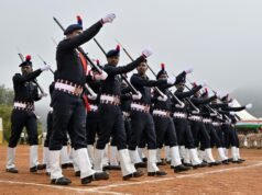 尼爾吉里斯慶祝共和國日
| mtgamer.com 尼爾吉里斯慶祝共和國日
| mtgamer.com