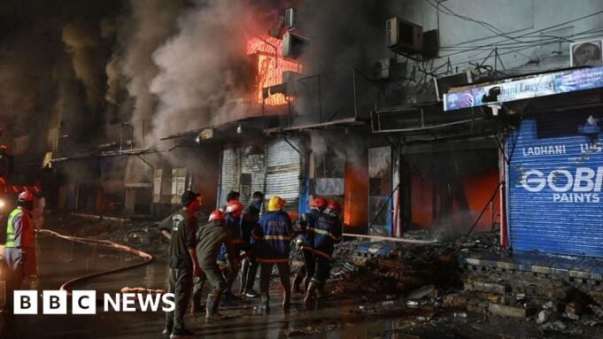 巴基斯坦購物中心火災六人死亡
| mtgamer.com