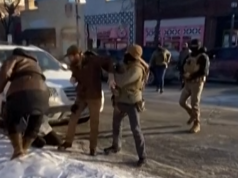 新的視覺呈現了亞歷克斯·普雷蒂被槍殺前的時刻
| mtgamer.com 新的視覺呈現了亞歷克斯·普雷蒂被槍殺前的時刻
| mtgamer.com