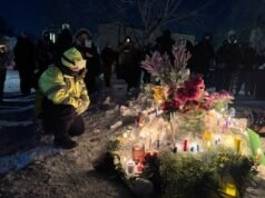 明尼蘇達州各地的守夜活動紀念亞歷克斯·普雷蒂
| mtgamer.com 明尼蘇達州各地的守夜活動紀念亞歷克斯·普雷蒂
| mtgamer.com