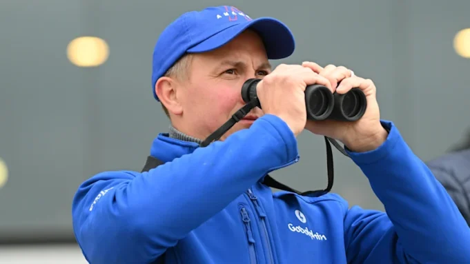 最後發車獲勝者貝爾維尤 (Bellevue) 在懷昂 (Wyong) 領先迪爾米 (Dilmi) 的衝鋒
 | mtgamer.com