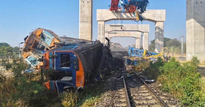 泰國客運列車起重機墜落 至少22人死亡
| mtgamer.com