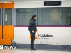 發現故障後西班牙大幅削減熱門火車路線的速度限制
| mtgamer.com 發現故障後西班牙大幅削減熱門火車路線的速度限制
| mtgamer.com