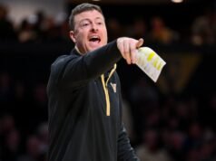 第15名范德比爾特隊在訪問密西西比州立大學時力爭阻止三場比賽的下滑
| mtgamer.com 第15名范德比爾特隊在訪問密西西比州立大學時力爭阻止三場比賽的下滑
| mtgamer.com