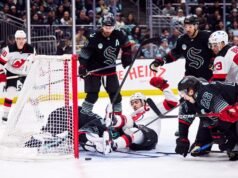 第三節三球幫助克拉肯擊敗魔鬼隊
| mtgamer.com 第三節三球幫助克拉肯擊敗魔鬼隊
| mtgamer.com