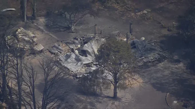 維多利亞叢林大火實況：36 處火災肆虐，宣布進入災難狀態；家人失踪，房屋被夷為平地
| mtgamer.com