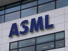 芯片公司 ASML 將裁員 1,700 人,並在 2025 年因 AI 熱潮而實現創紀錄利潤
| mtgamer.com 芯片公司 ASML 將裁員 1,700 人,並在 2025 年因 AI 熱潮而實現創紀錄利潤
| mtgamer.com