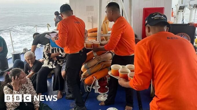 菲律賓載有300名乘客的渡輪沉沒 15人死亡
 | mtgamer.com