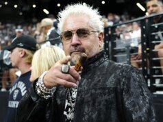 蓋伊·費里 (Guy Fieri) 在 58 歲生日之際首次推出深色頭髮的“新面貌”:觀看視頻
| mtgamer.com 蓋伊·費里 (Guy Fieri) 在 58 歲生日之際首次推出深色頭髮的“新面貌”:觀看視頻
| mtgamer.com