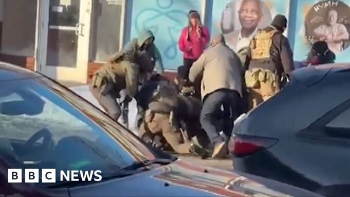 視頻顯示明尼阿波利斯致命槍擊事件的瞬間
 | mtgamer.com