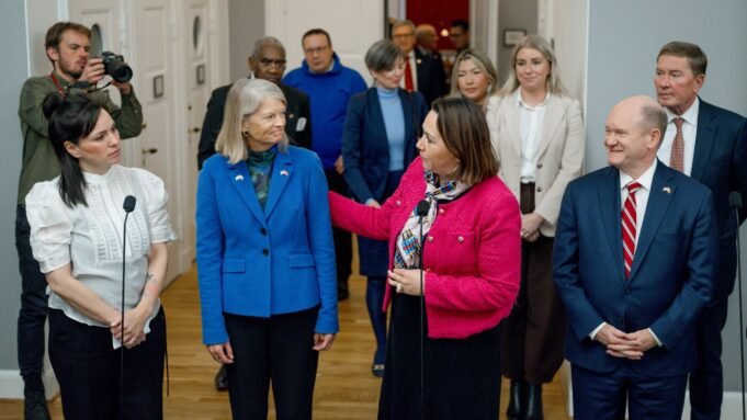 隨著格陵蘭島的緊張局 隨著格陵蘭島的緊張局勢加劇,美國議員結束了對丹麥的安撫之旅
| mtgamer.com