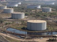 隨著行業為委內瑞拉石油熱潮做好準備,美國石油之都休斯頓熱鬧非凡
| mtgamer.com 隨著行業為委內瑞拉石油熱潮做好準備,美國石油之都休斯頓熱鬧非凡
| mtgamer.com