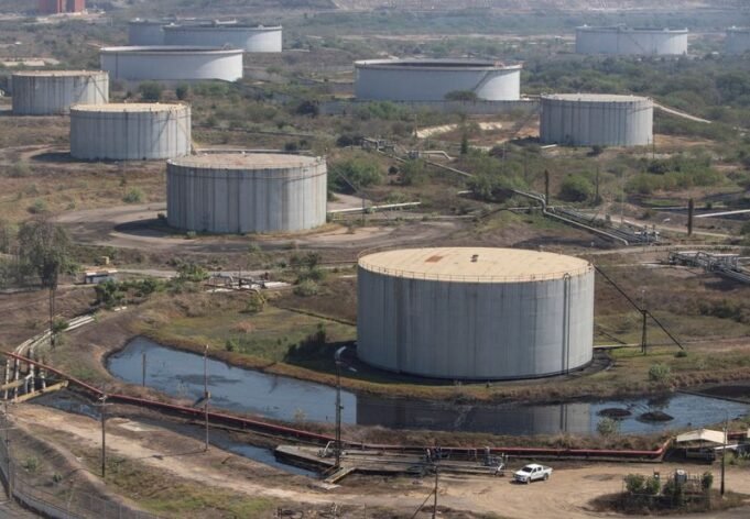 隨著行業為委內瑞拉石 隨著行業為委內瑞拉石油熱潮做好準備,美國石油之都休斯頓熱鬧非凡
| mtgamer.com