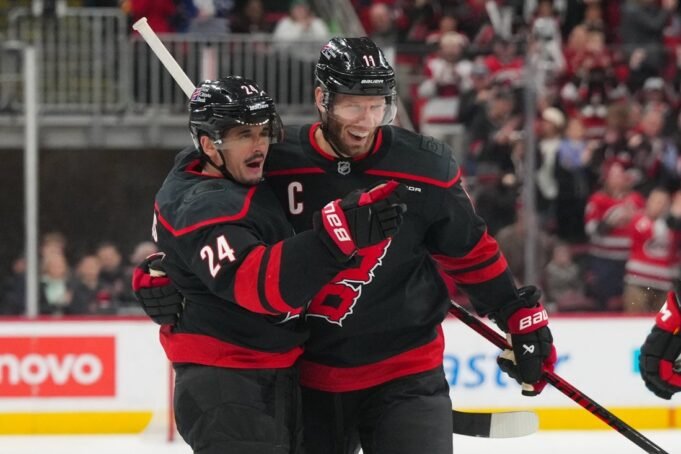 颶風在主場冰上保持熱 颶風在主場冰上保持熱度,戰勝軍刀隊
| mtgamer.com