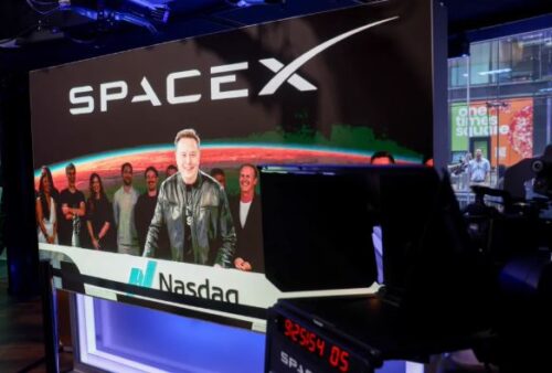 伊隆馬斯克表示，明年他將向美國每個孩子贈送一份SpaceX的股份。